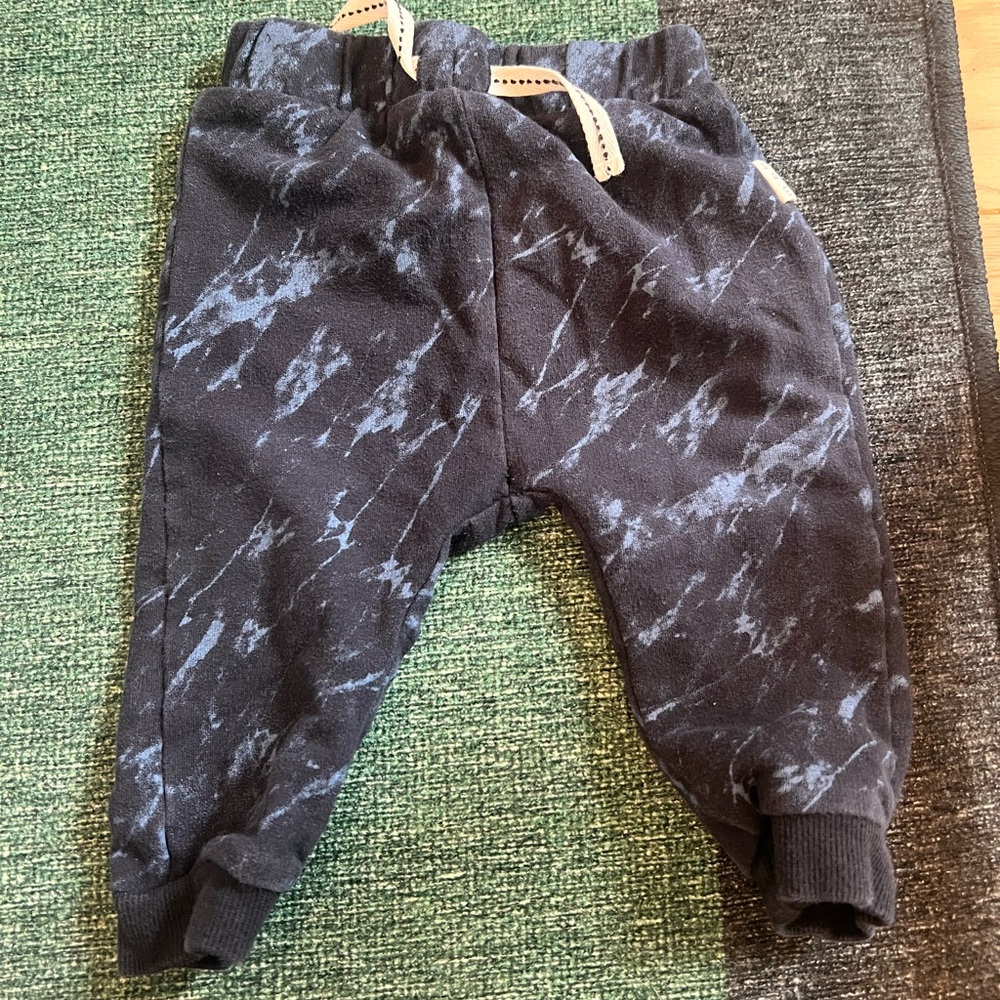 Miles the label jogger